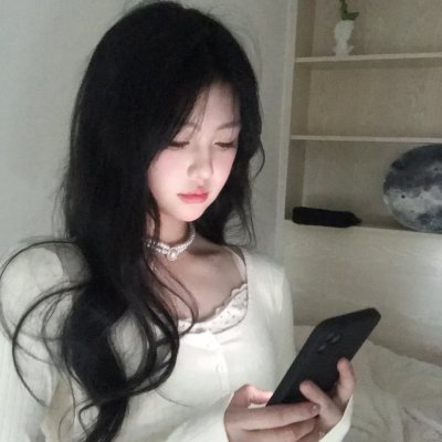 女大学生